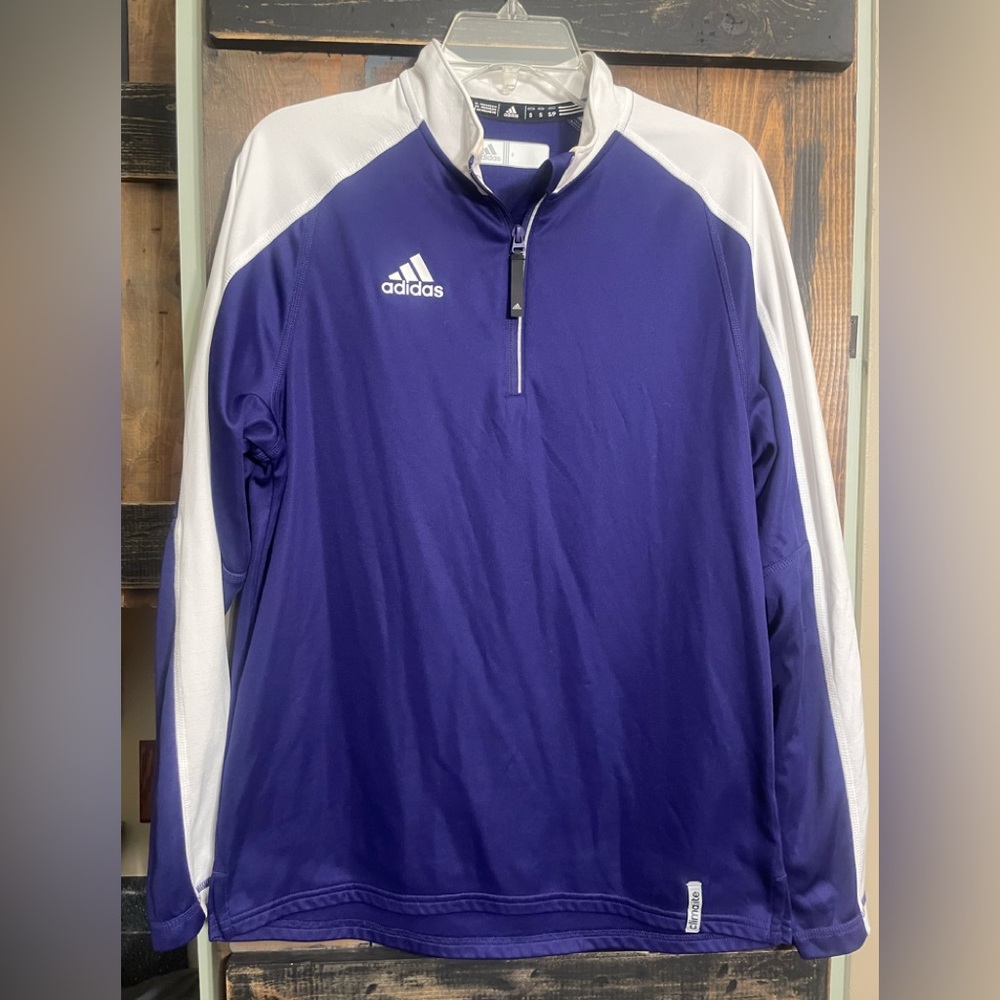 Adidas Men's Performanct in Purple and White quarter zip small